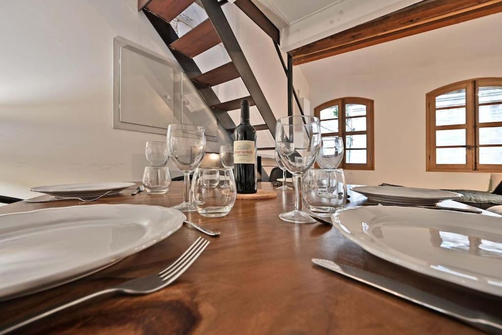 La Bulle - Parking Gratuit En Souterrain - 2 Mins Du Palais Des Papes - Clim Ac - Wifi Appartement Avignon